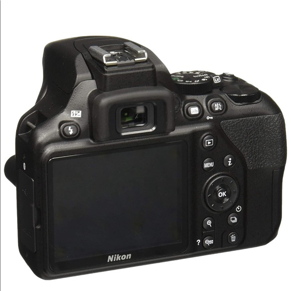 Nikon D3500 DSLR with AF-P DX NIKKOR 18-55mm - Picture 3 of 5